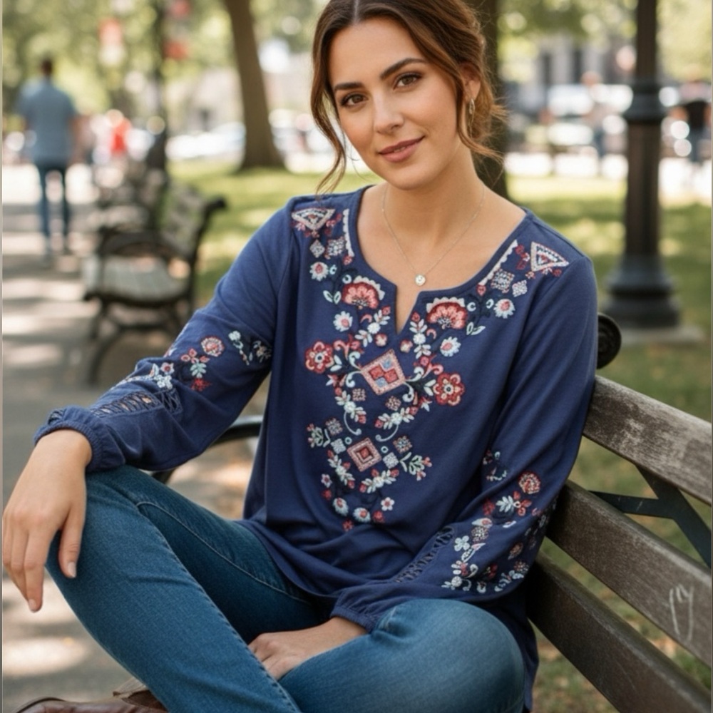 Soft surroundings PARO Tunic blue embroidered